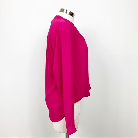 ⭐️The Limited Pink V Neck High Low Top X-Small - Picture 3 of 6